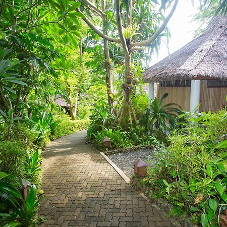 Mandala Spa & Resort Villas Manoc-Manoc Экстерьер фото