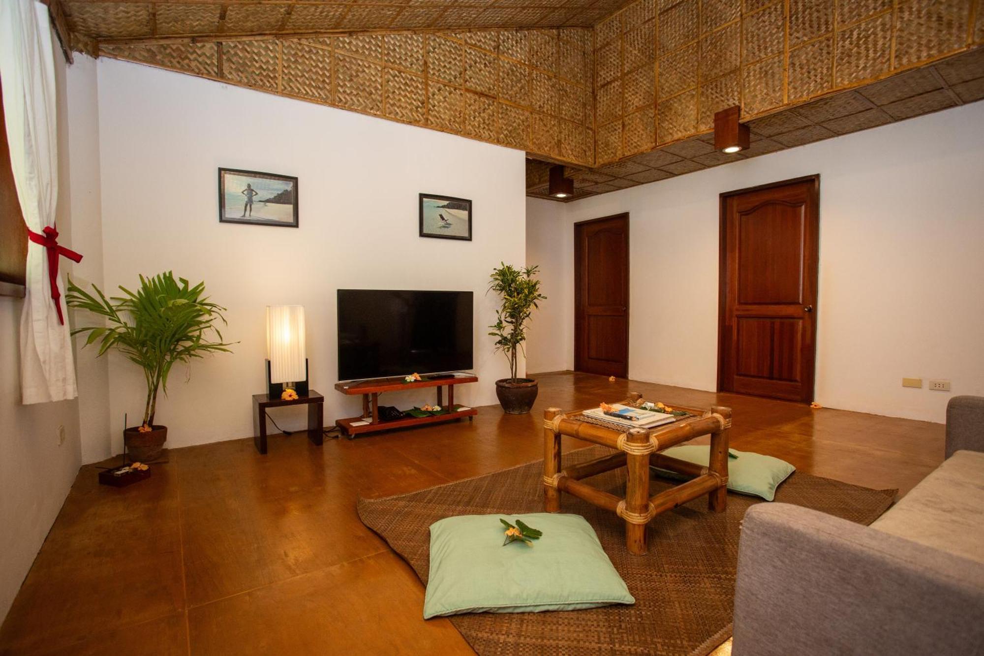 Mandala Spa & Resort Villas Manoc-Manoc Экстерьер фото